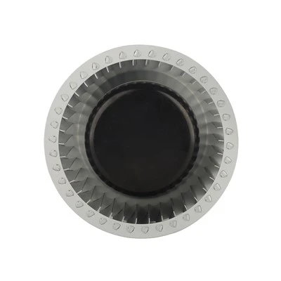 Ventilator curbat înainte EC de 133 mm - ventilator cu flux de aer maxim pentru mansardă și depozit